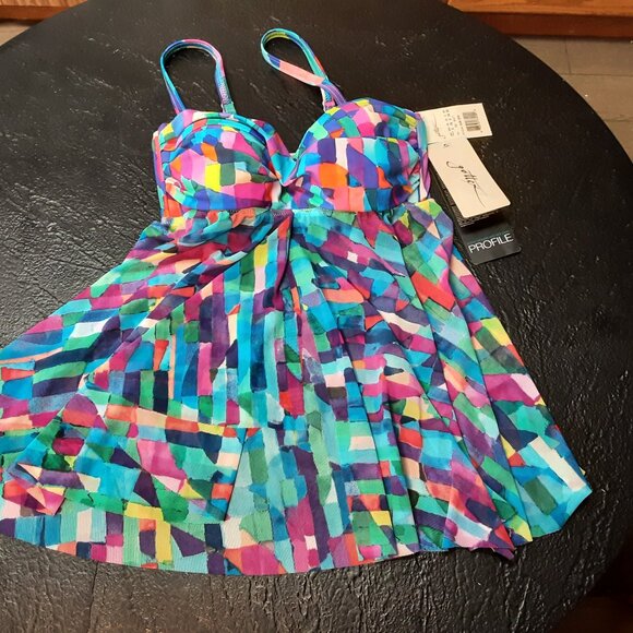Flyaway Serendipity Tankini Top Swimwear Profile by Gottex Size US6 NWT Rare - Picture 1 of 4